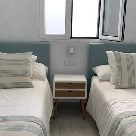 Renovated 2 Bedroom Bungalow In Playa Del Ingles מספאלומס